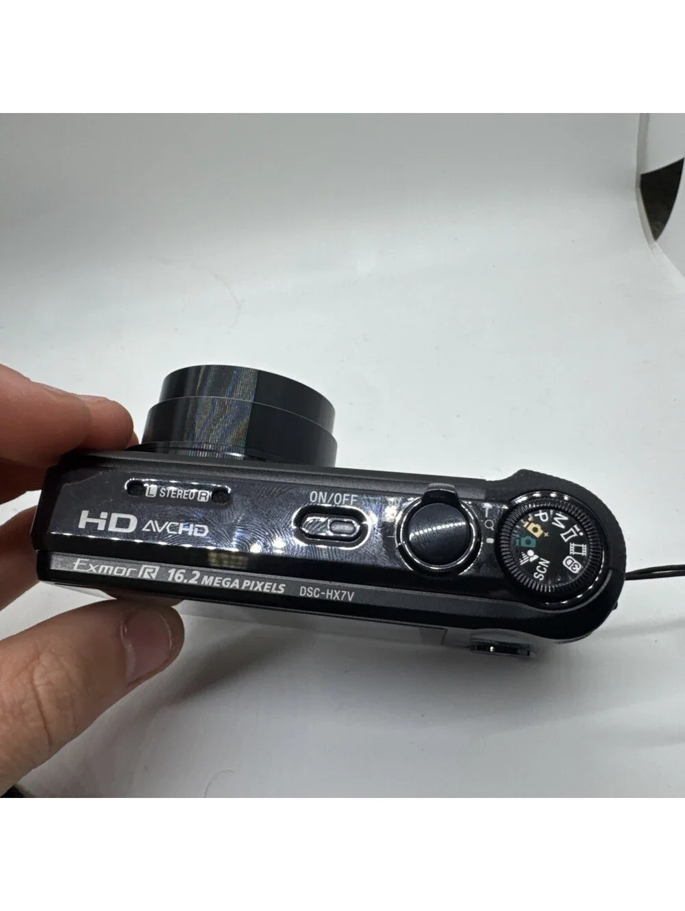 Sony Cyber-shot DSC-HX7V Exmor R 16.2MP Digital Camera w/Battery Case Works